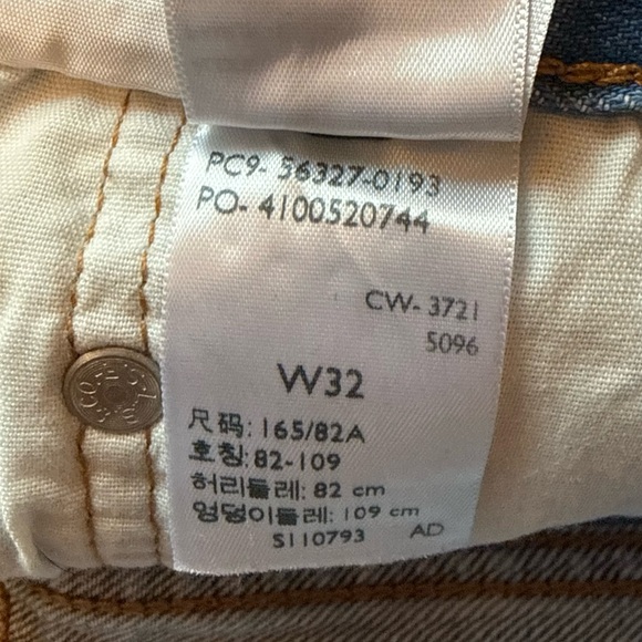 Levi's Women’s Wedgie Straight Jeans - Picture 4 of 4